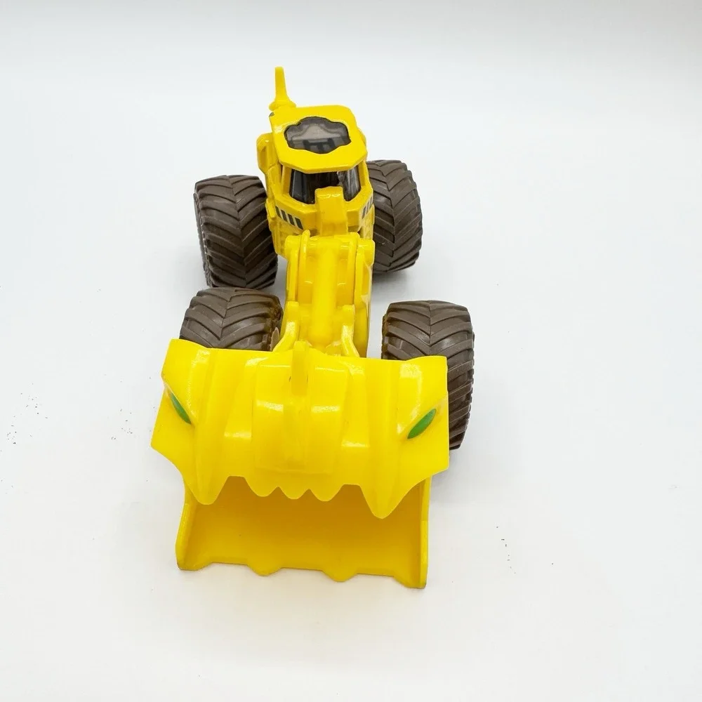Monster Jam Dirt Squad Vehicles 1:64 Lot Rolland Wedge Scoopz Spin Master